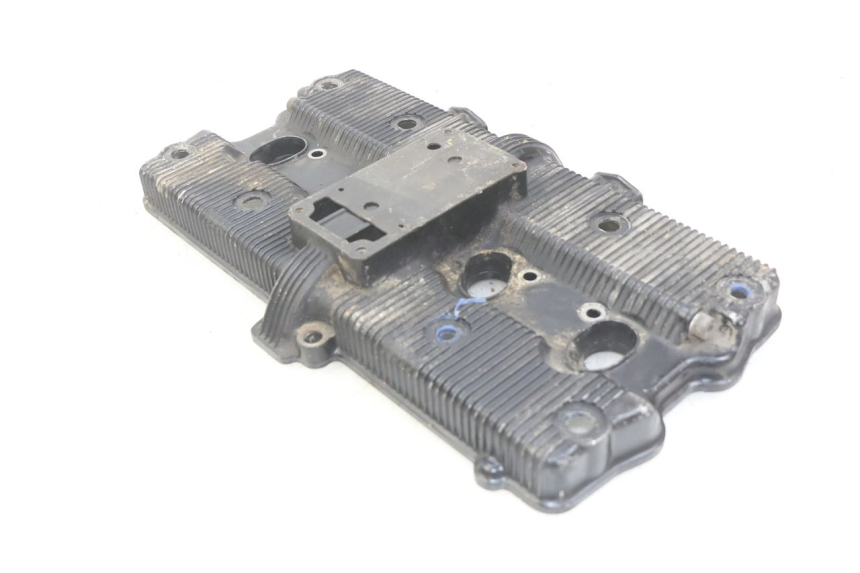 photo de CACHE CULBUTEUR SUZUKI GSX F GSXF 750 (1988 - 1998) - Zoom état d’usage