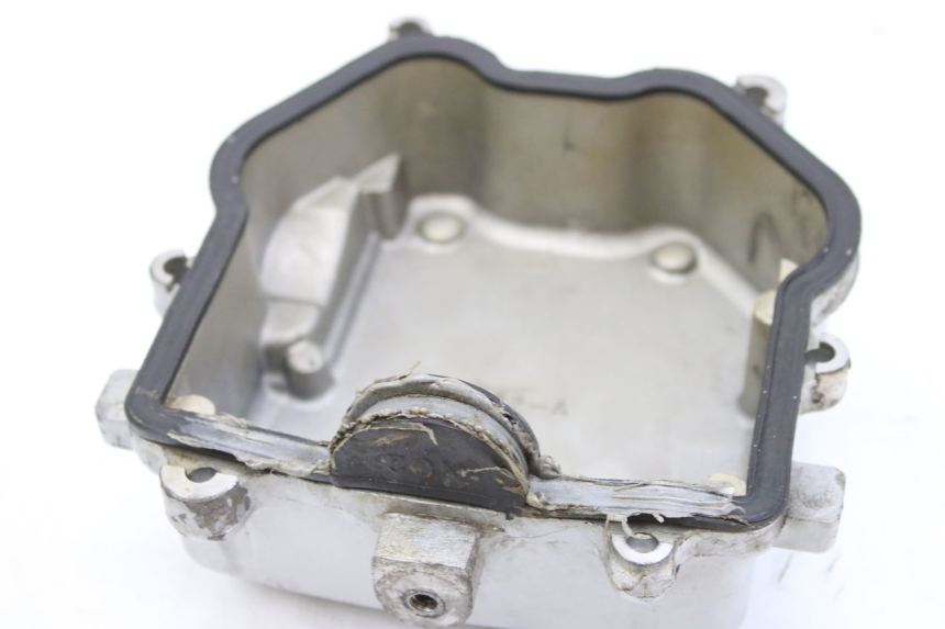 photo de CACHE CULBUTEUR SYM HUSKY 125 (1999 - 2005)