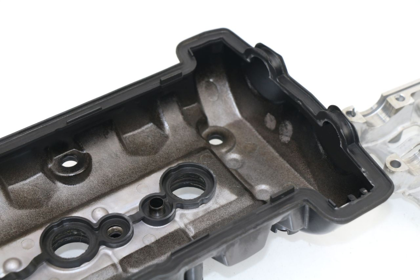 photo de CACHE CULBUTEUR TRIUMPH STREET TRIPLE 675 (2007 - 2012)