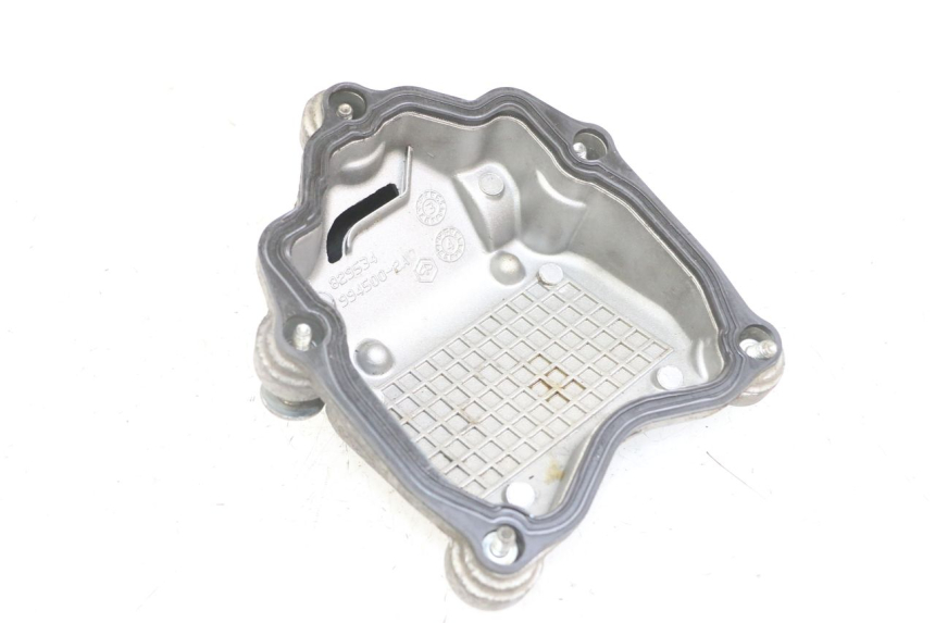 photo de CACHE CULBUTEUR PIAGGIO VESPA GRANTURISMO 200 (2004 - 2005)