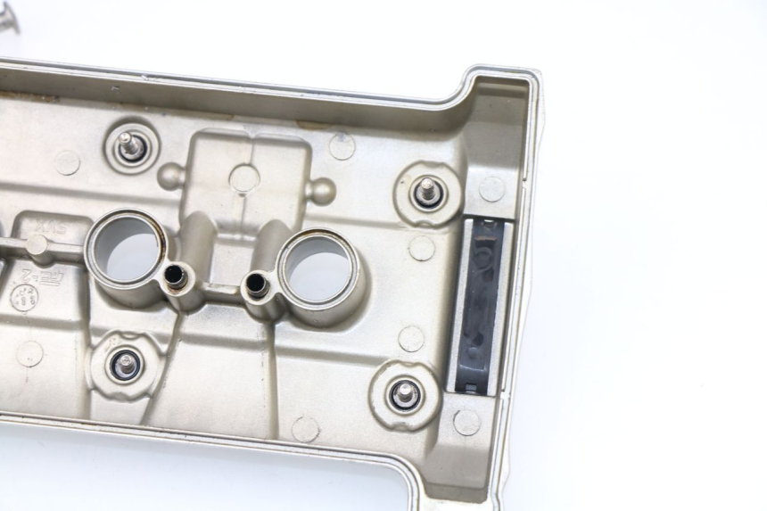 photo de CACHE CULBUTEUR YAMAHA FZ6 FAZER 600 (2007 - 2010)