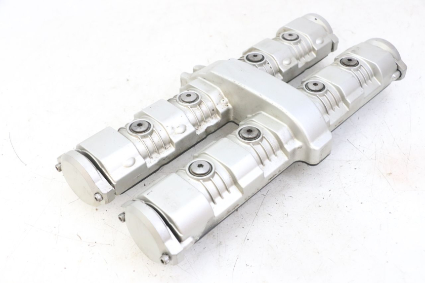 photo de CACHE CULBUTEUR YAMAHA FZS FAZER 600 (2001 - 2003)