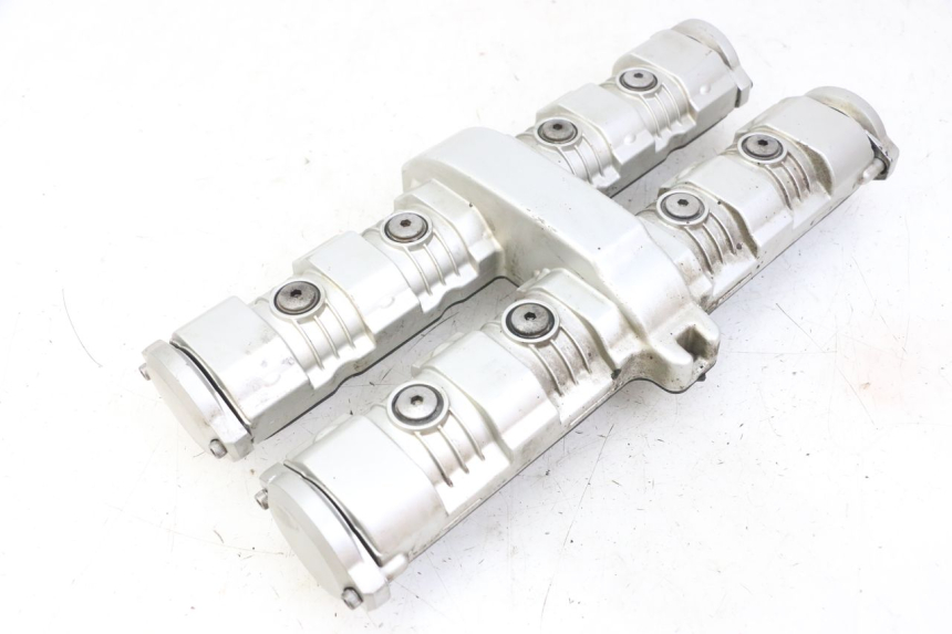 photo de CACHE CULBUTEUR YAMAHA FZS FAZER 600 (2001 - 2003)