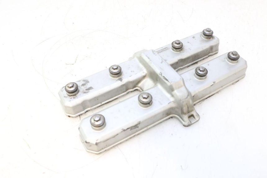 photo de CACHE CULBUTEUR YAMAHA YZF R GENESIS 750 (1993 - 1998) - Zoom état d’usage