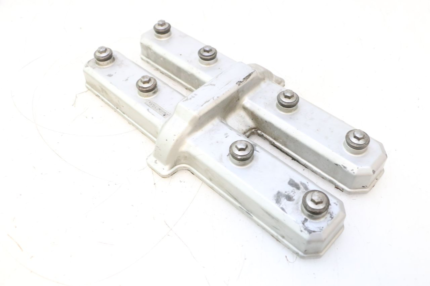 photo de CACHE CULBUTEUR YAMAHA YZF R GENESIS 750 (1993 - 1998) - Autre angle de vue