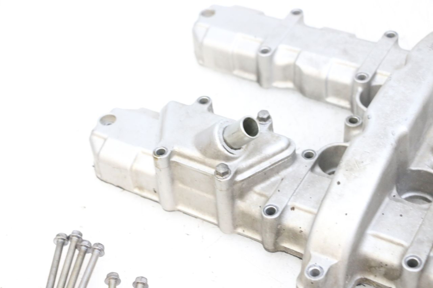 photo de CACHE CULBUTEUR KAWASAKI ZR 7 750 (1999 - 2001) - Vue d’ensemble