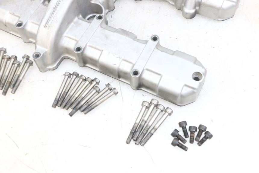 photo de CACHE CULBUTEUR KAWASAKI ZR 7 750 (1999 - 2001) - État de surface