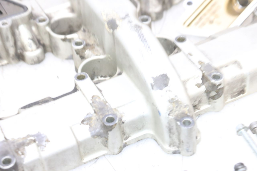 photo de CACHE CULBUTEUR KAWASAKI ZR7 ZR-7 S 750 (1999 - 2004) - Marquages et références