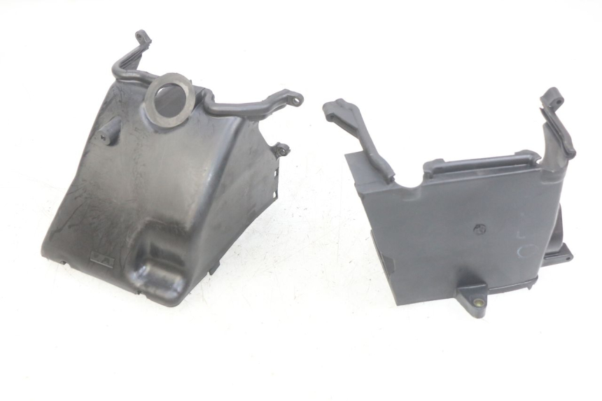 photo de CACHE CYLINDRE PEUGEOT CITYSTAR AIR 125 (2014 - 2017)