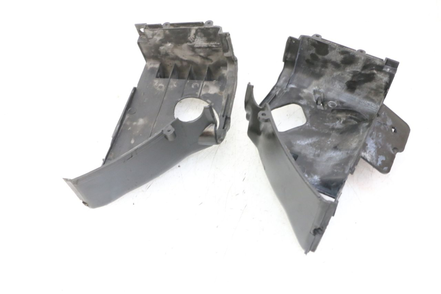 photo de CACHE CYLINDRE PEUGEOT VIVACITY 125 (2010 - 2017)
