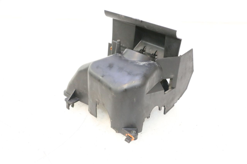 photo de CACHE CYLINDRE PEUGEOT TKR TREKKER FURIOUS 50 (2005 - 2014) - Points de fixation