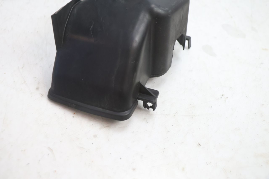 photo de CACHE CYLINDRE PEUGEOT TREKKER 50 (1995 - 2004) - Gros plan technique