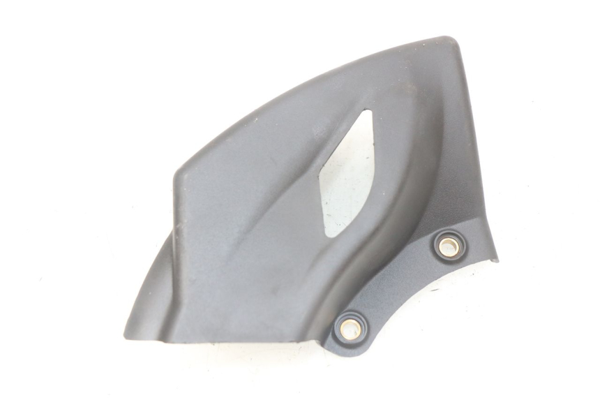 photo de CACHE DISQUE FREIN GILERA GP 800 (2007 - 2013)