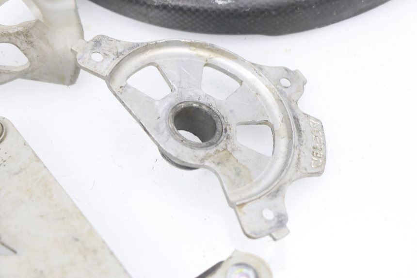 photo de CACHE DISQUE FREIN YAMAHA YZF YZ-F 450 (2006 - 2009) - Détails caractéristiques