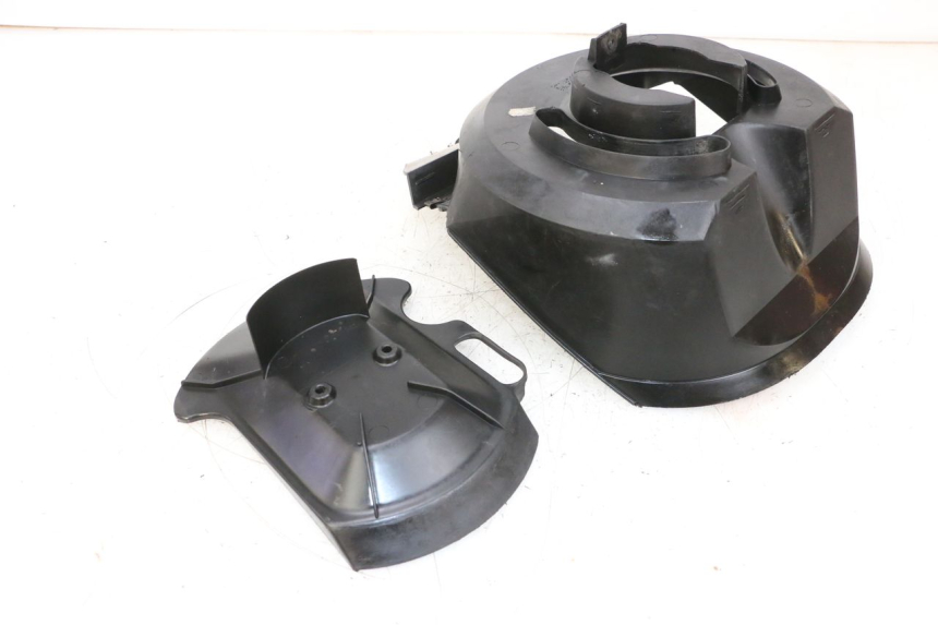 photo de CACHE FOURCHE MBK BOOSTER SPIRIT NAKED 50 (2004 - 2017) - Gros plan technique