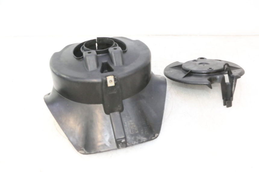 photo de CACHE FOURCHE PEUGEOT TREKKER 50 (1995 - 2004) - Autre angle de vue
