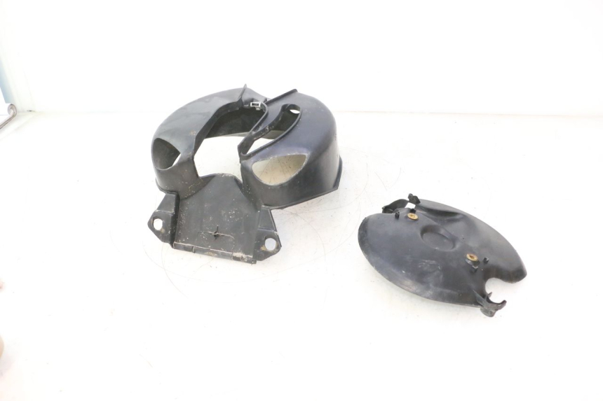 photo de CACHE FOURCHE PIAGGIO TYPHOON 50 (1993 - 1999) - Points de fixation