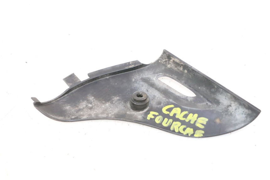 photo de CACHE FOURCHE PIAGGIO VESPA PRIMAVERA 2T 50 (2013 - 2018) - Détail de la pièce