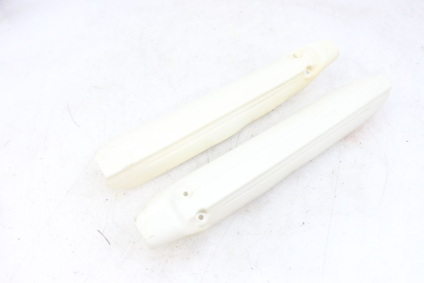 photo de CACHE FOURCHE HYOSUNG XRX 125 (2000 - 2008) - Points de fixation