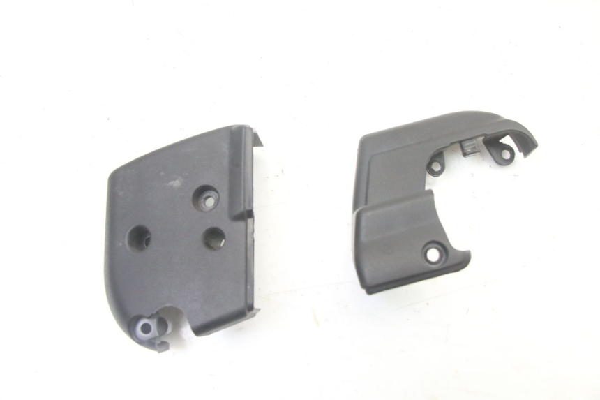 photo de CACHE MAITRE CYLINDRE APRILIA ATLANTIC 125 (2003 - 2009)