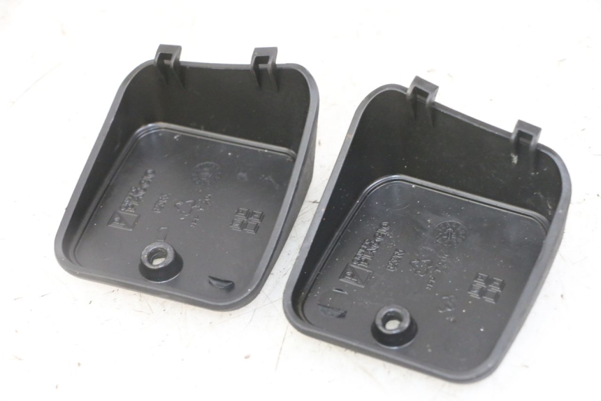 photo de CACHE MAITRE CYLINDRE PIAGGIO MP3 LT 400 (2007 - 2012)