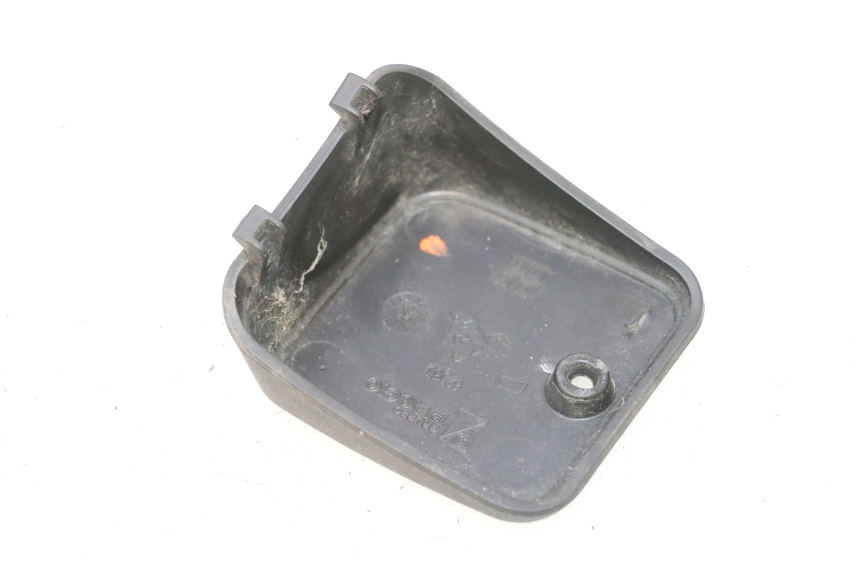 photo de CACHE MAITRE CYLINDRE PIAGGIO MP3 RL 250 (2006 - 2010) - Zoom état d’usage