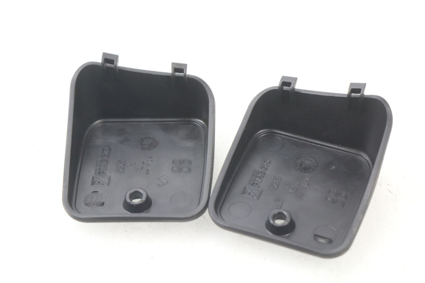 photo de CACHE MAITRE CYLINDRE PIAGGIO MP3 LT 300 (2010 - 2016)