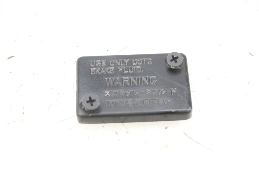 photo de CACHE MAITRE CYLINDRE PEUGEOT V-CLIC VCLIC 50 (2007 - 2013)