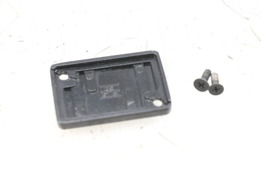 photo de CACHE MAITRE CYLINDRE PEUGEOT V-CLIC VCLIC 50 (2007 - 2013)