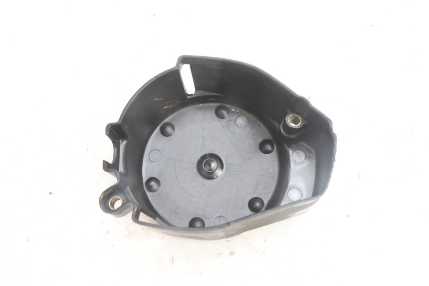 photo de CACHE MOTEUR MBK DAKOTA 50 (2003 - 2008) - Gros plan technique