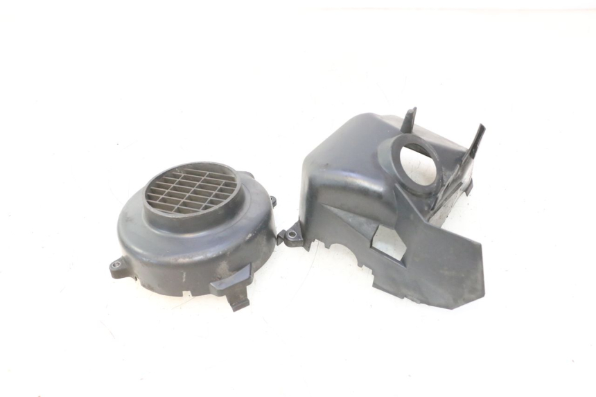 photo de CACHE MOTEUR PEUGEOT ELYSTAR 50 (2002 - 2014) - Gros plan technique