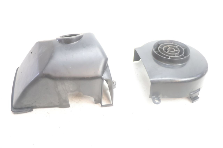 photo de CACHE MOTEUR PEUGEOT KISBEE 2T 50 (2010 - 2017) - Autre angle de vue