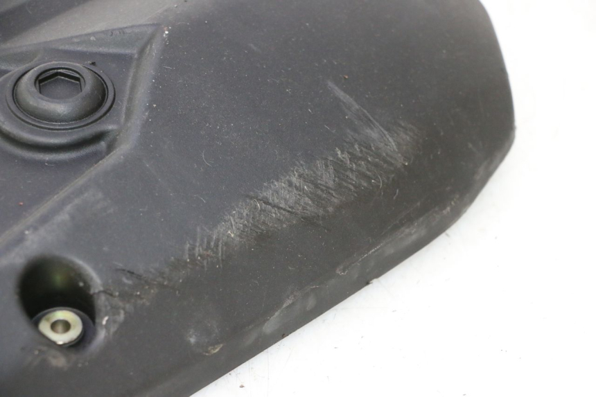 photo de CACHE MOTEUR KYMCO MOVIE S 125 (2009 - 2018) - Points de fixation
