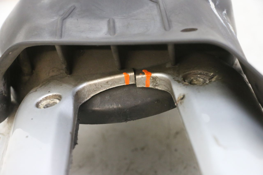 photo de CACHE MOTEUR PIAGGIO MP3 LT 400 (2007 - 2012)