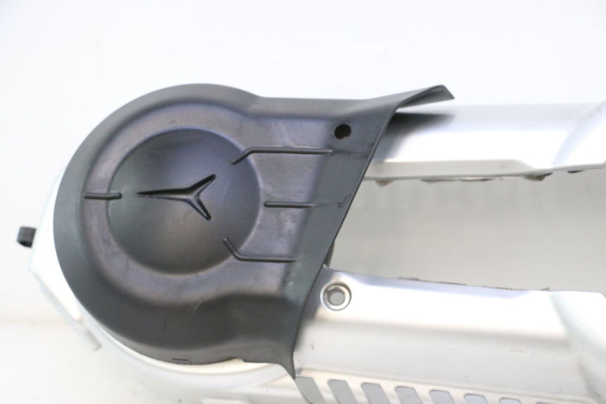 photo de CACHE MOTEUR PIAGGIO MP3 LT 400 (2007 - 2012) - Marquages et références