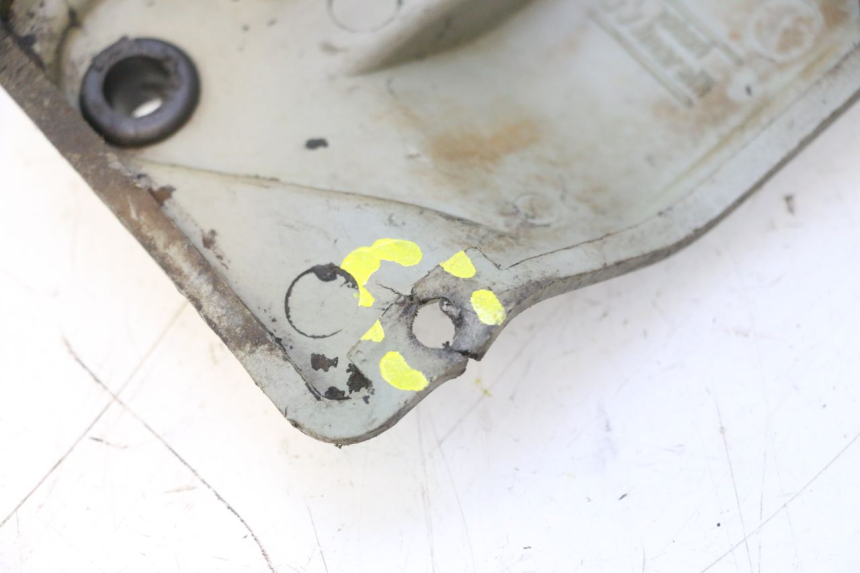 photo de CACHE MOTEUR MBK NITRO 50 (2004 - 2008) - Points de fixation