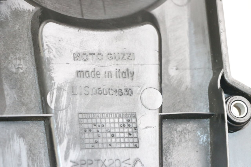 photo de CACHE MOTEUR MOTO GUZZI NORGE 8V GT 1200 (2011 - 2016)