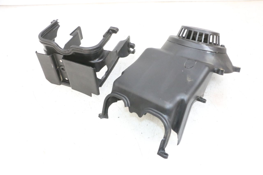 photo de CACHE MOTEUR DAELIM S1 125 (2007 - 2016) - Détail de la pièce
