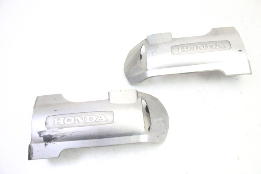 photo de CACHE MOTEUR HONDA ST PAN EUROPEAN 1300 (2002 - 2013)