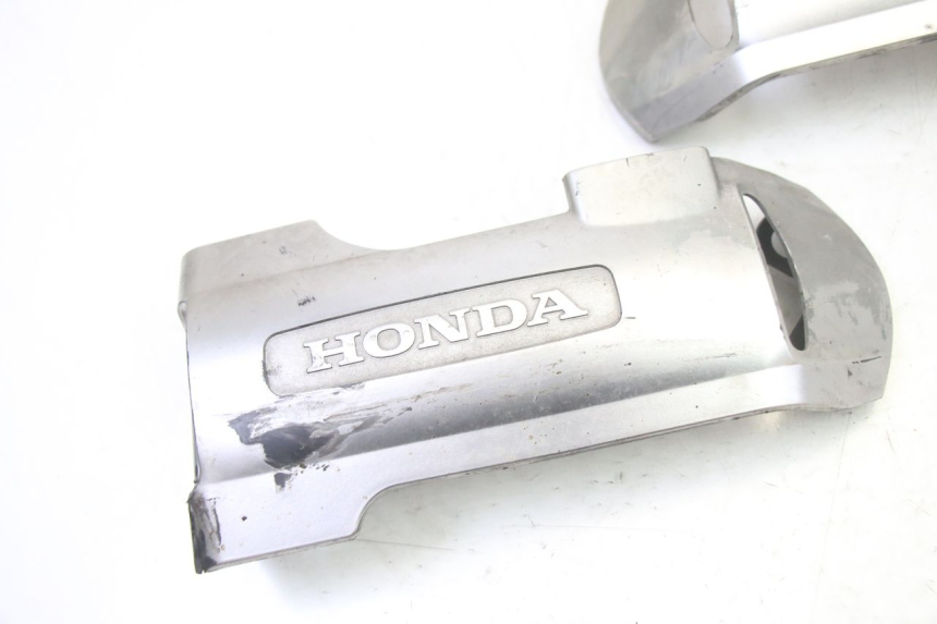 photo de CACHE MOTEUR HONDA ST PAN EUROPEAN 1300 (2002 - 2013)