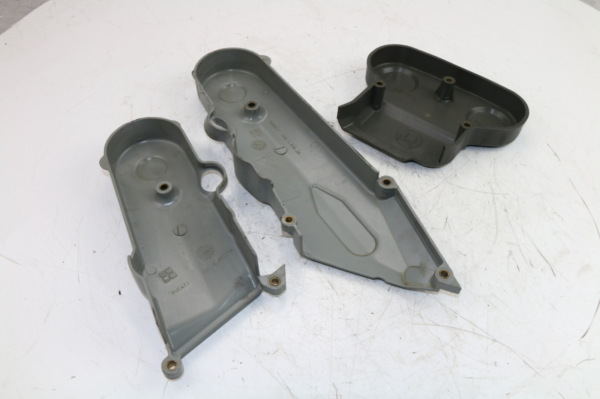 photo de CACHE MOTEUR DUCATI ST3 992 (2006 - 2008) - Détail de la pièce