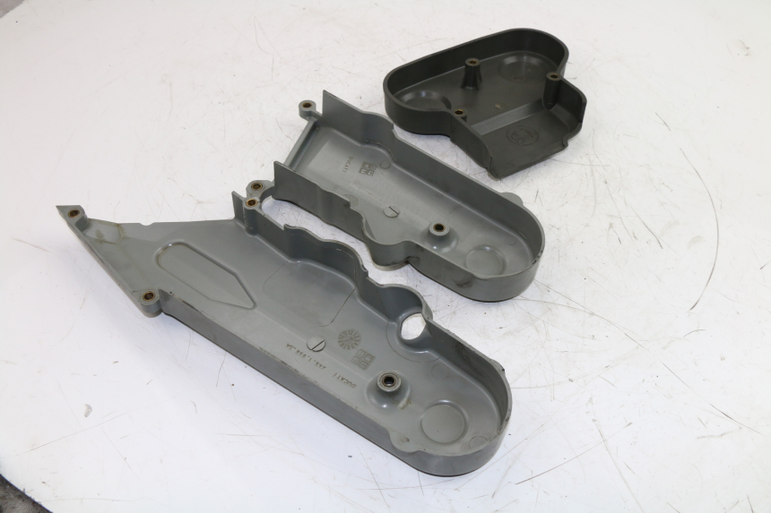 photo de CACHE MOTEUR DUCATI ST3 992 (2006 - 2008) - Gros plan technique