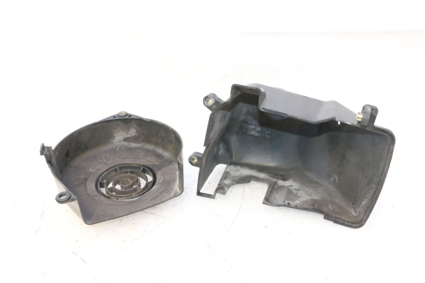 photo de CACHE MOTEUR PEUGEOT VIVACITY NEW 2T 50 (2008 - 2017) - Gros plan technique