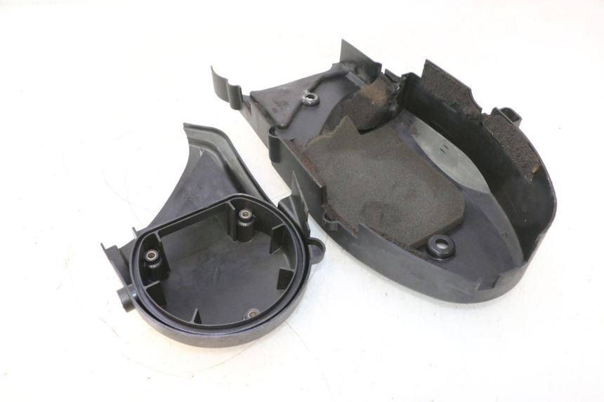 photo de CACHE MOTEUR YAMAHA YP MAJESTY 125 (1998 - 2001) - Détail de la pièce