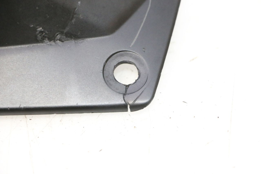 photo de CACHE NEIMAN SUZUKI GSR 600 (2005 - 2012) - Gros plan technique