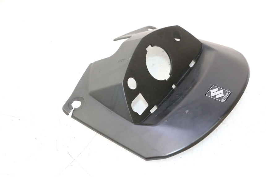 photo de CACHE NEIMAN SUZUKI GSR 600 (2005 - 2012) - État de surface