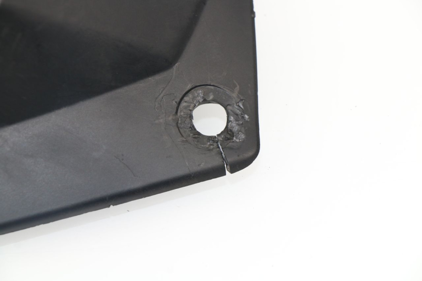 photo de CACHE NEIMAN SUZUKI GSR 600 (2005 - 2012)