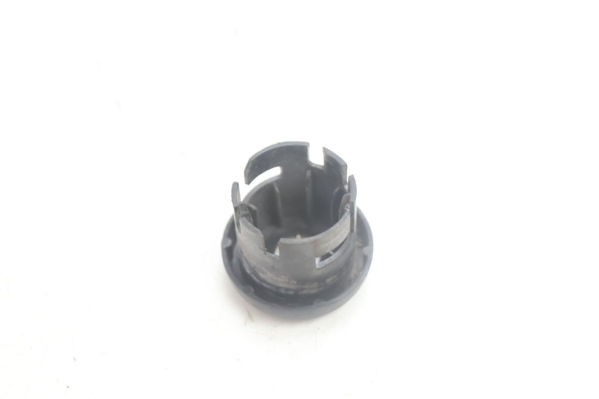 photo de CACHE NEIMAN SYM MIO 50 (2005 - 2010) - Autre angle de vue