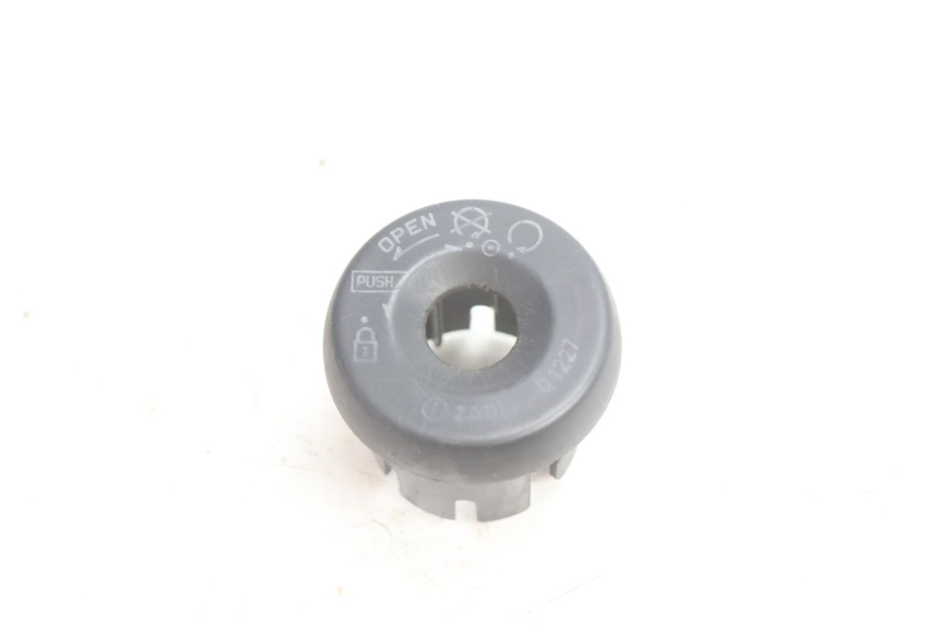 photo de CACHE NEIMAN APRILIA SCARABEO GT 125 (1999 - 2007) - Vue principale