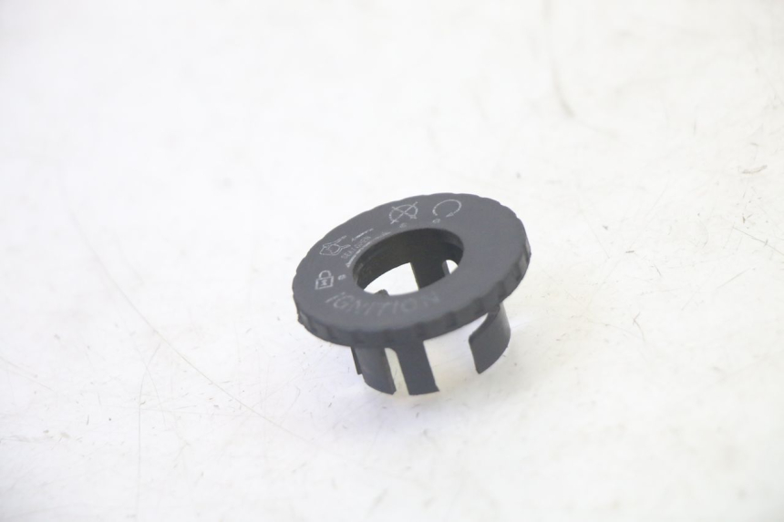 photo de CACHE NEIMAN PEUGEOT TWEET PRO CARGO 50 (2018 - 2020)